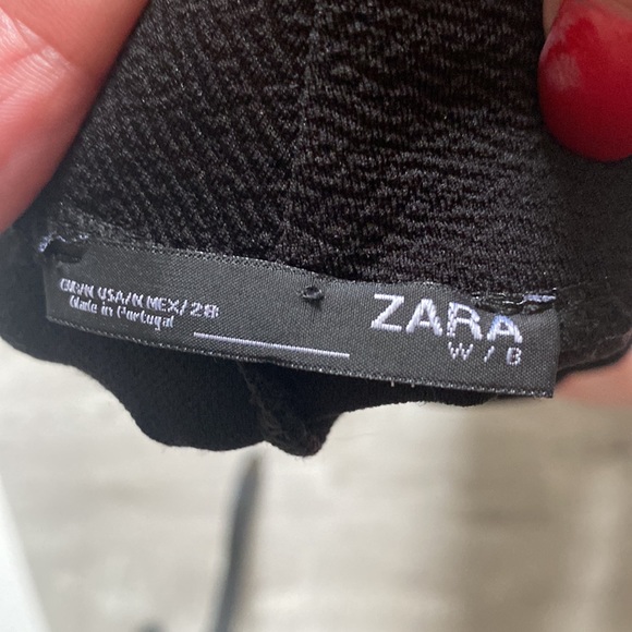 Elegant Zara loose-fitting black dress with embroidery - Picture 5 of 5